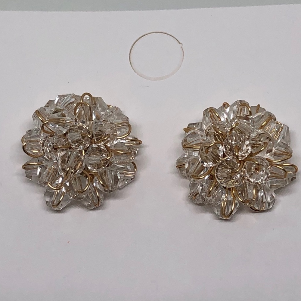 Needle crystal flower earrings